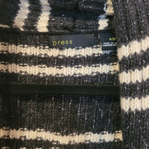 🍁NWOT Thick Knit Cardigan Sweater - Picture 3 of 4